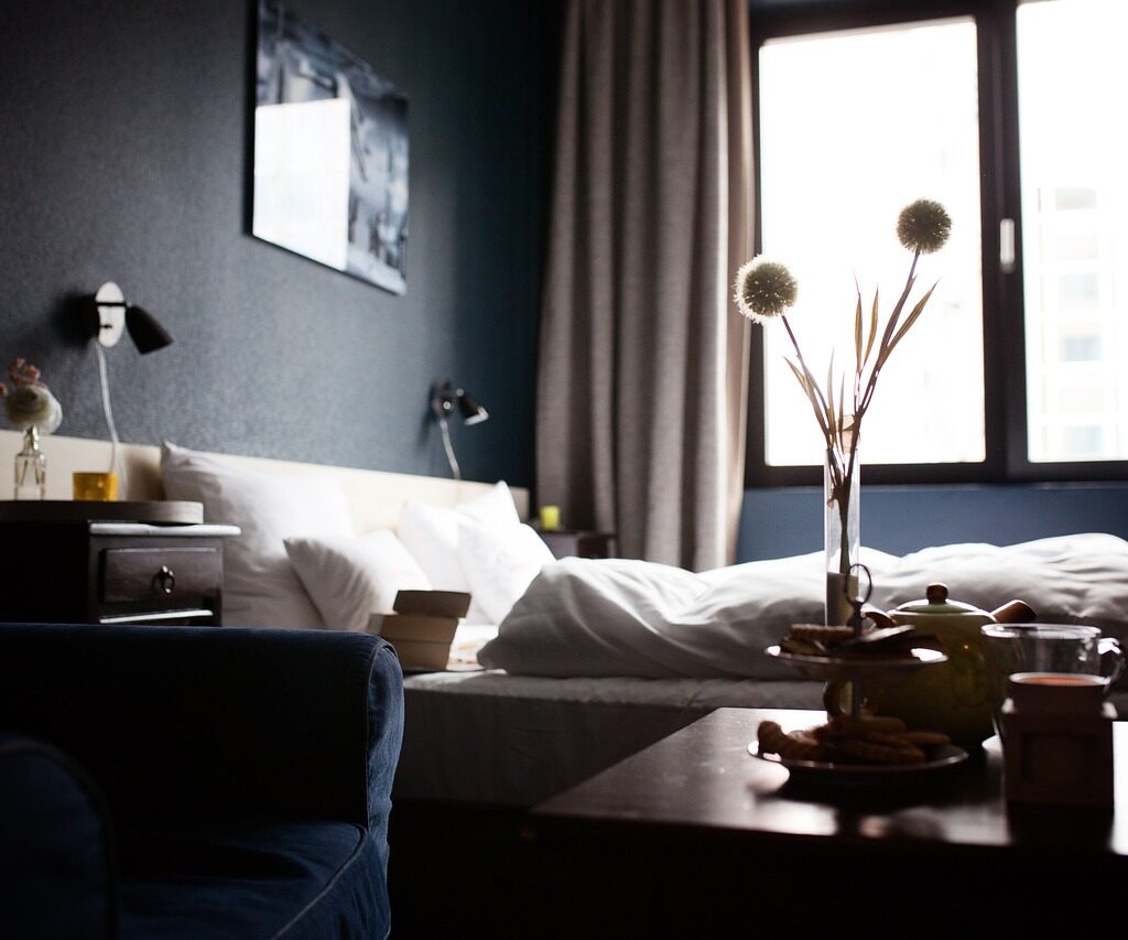 hotel, hotel rooms, home-1749602.jpg